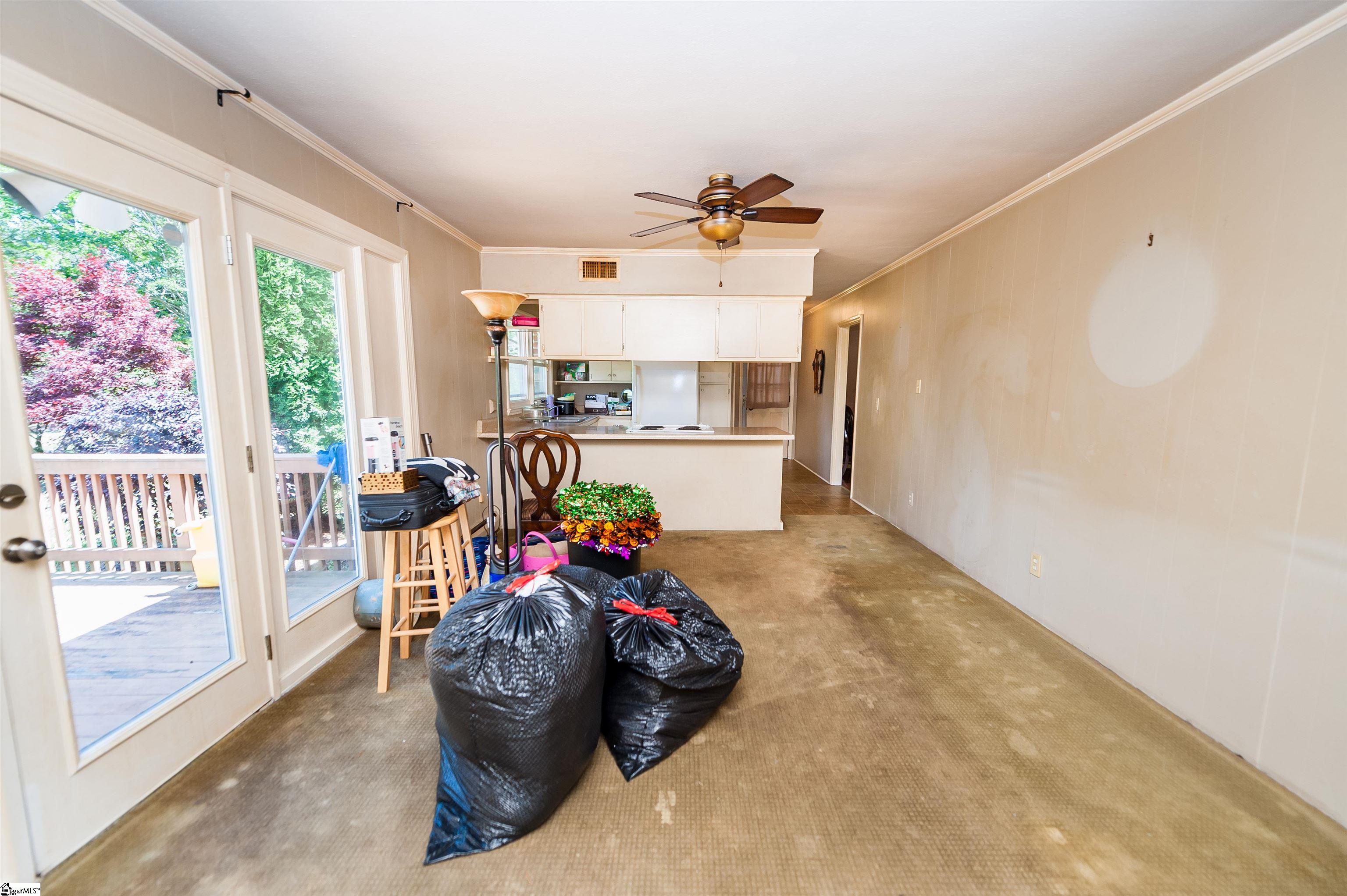 368 Fairlane Drive Spartanburg, SC 29307