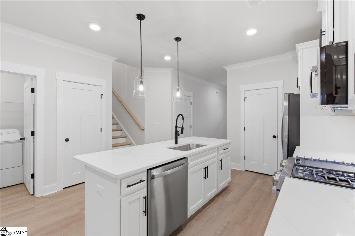 15 Thurlow Court Greenville, SC 29615