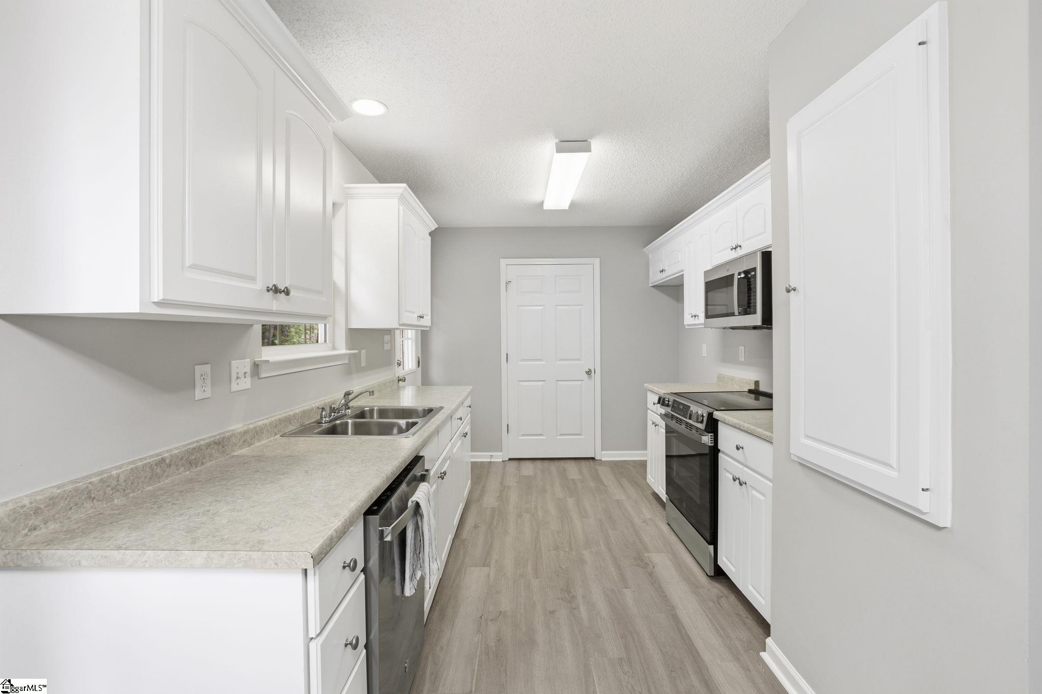 141 Brookwood Creek Drive, Landrum SC 29356