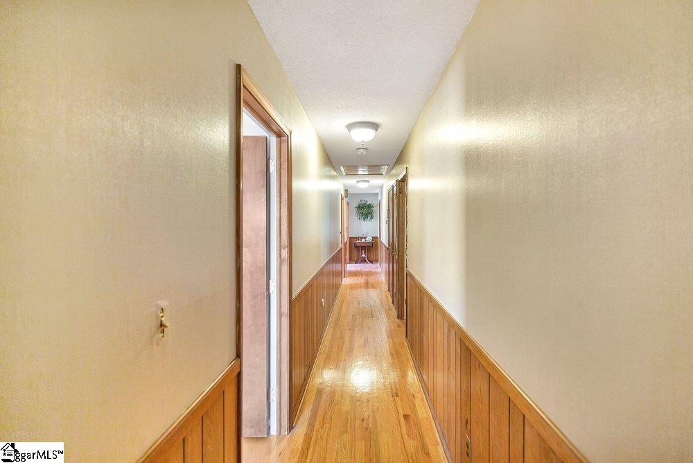 2212 Surfside Drive Anderson, SC 29625