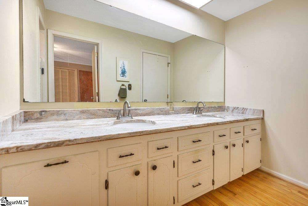2212 Surfside Drive Anderson, SC 29625