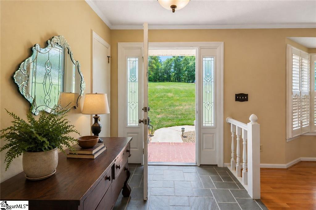 2212 Surfside Drive Anderson, SC 29625
