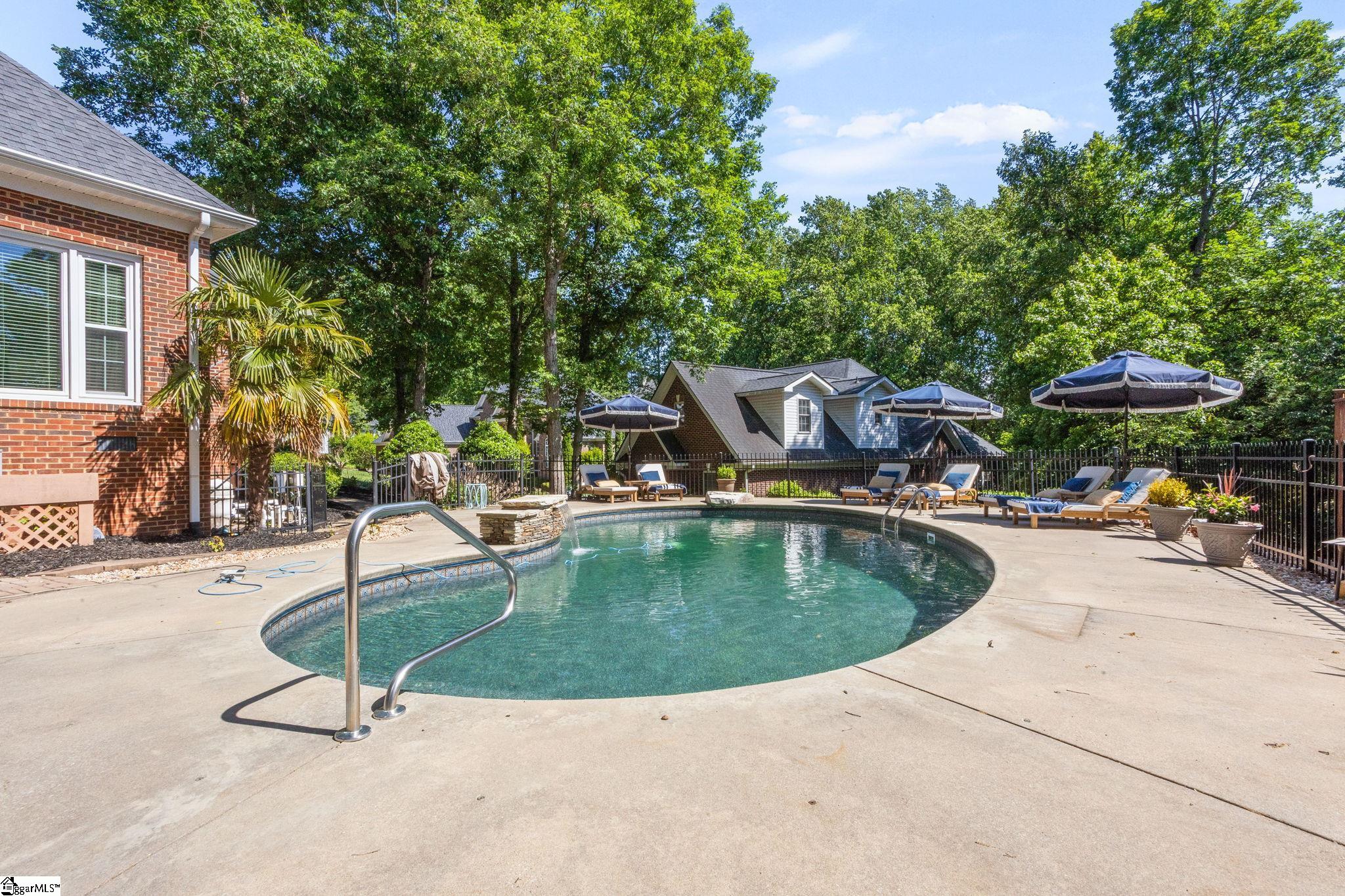 4 Golden Bear Court Greenville, SC 29609
