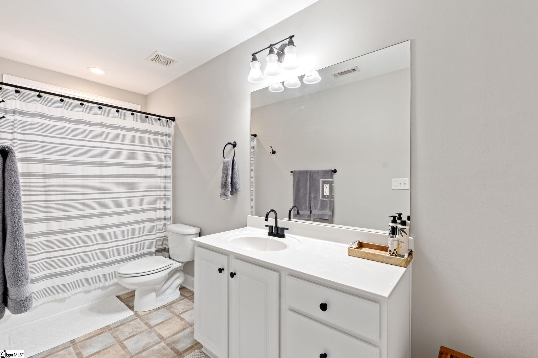 9 Wiscasset Way Greenville, SC 29615