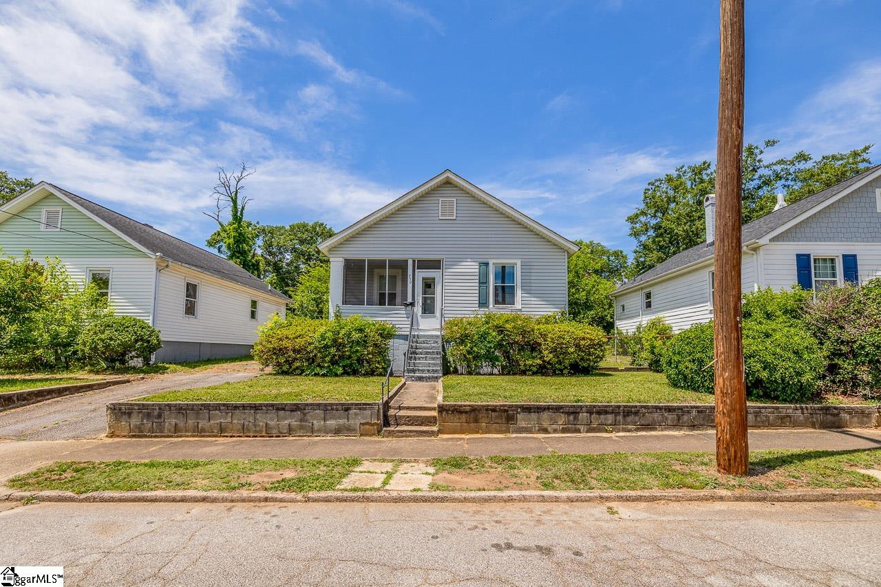 750 Maywood Street Spartanburg, SC 29303
