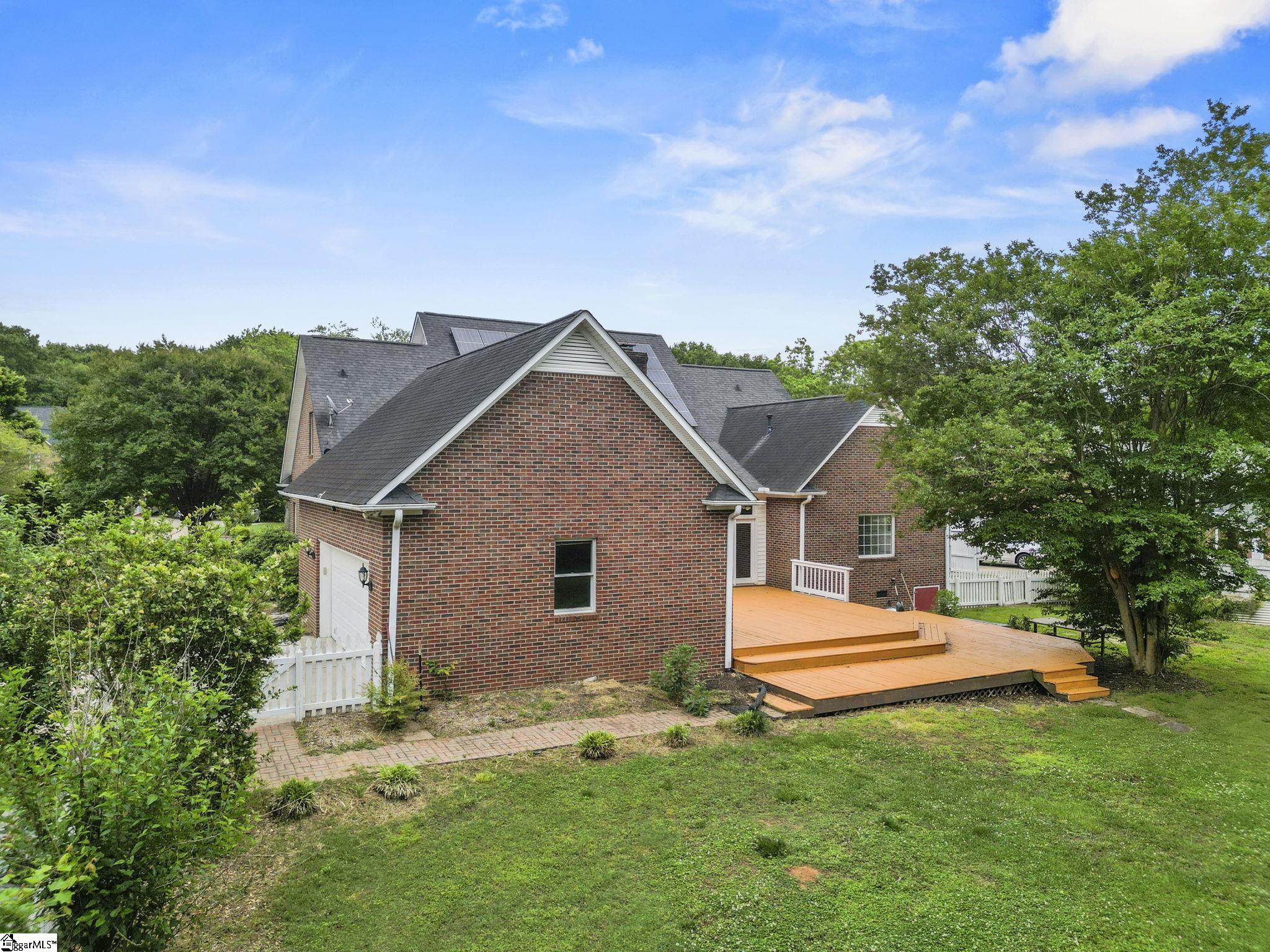 313 N Oakley Lane Spartanburg, SC 29301