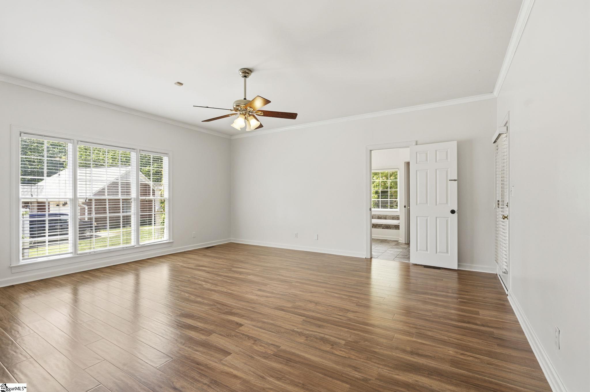 313 N Oakley Lane Spartanburg, SC 29301