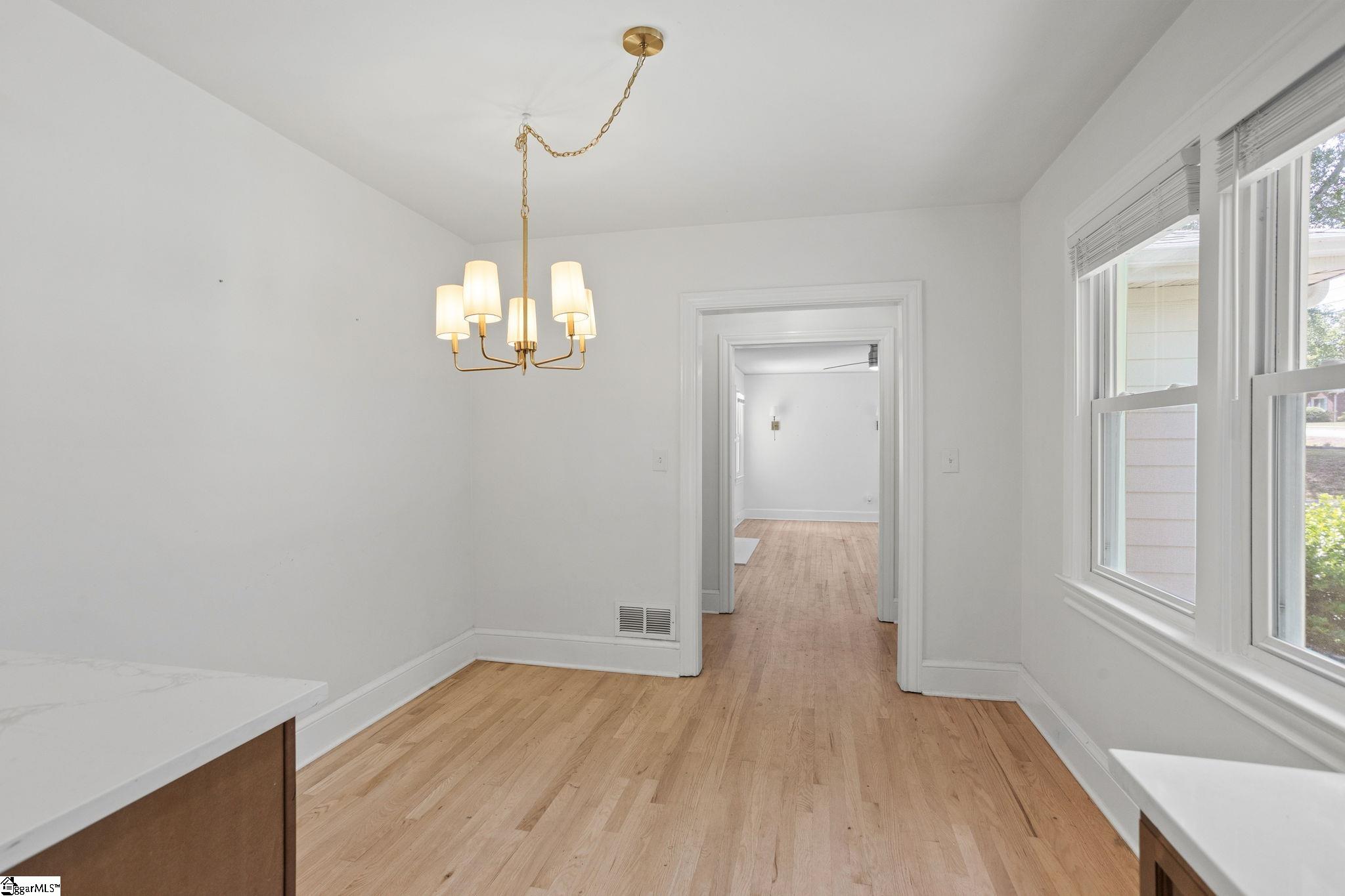 28 Buena Vista Avenue Greenville, SC 29607