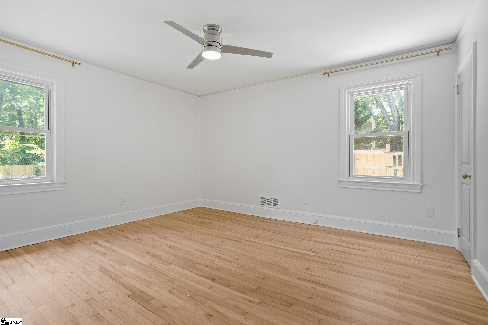 28 Buena Vista Avenue Greenville, SC 29607