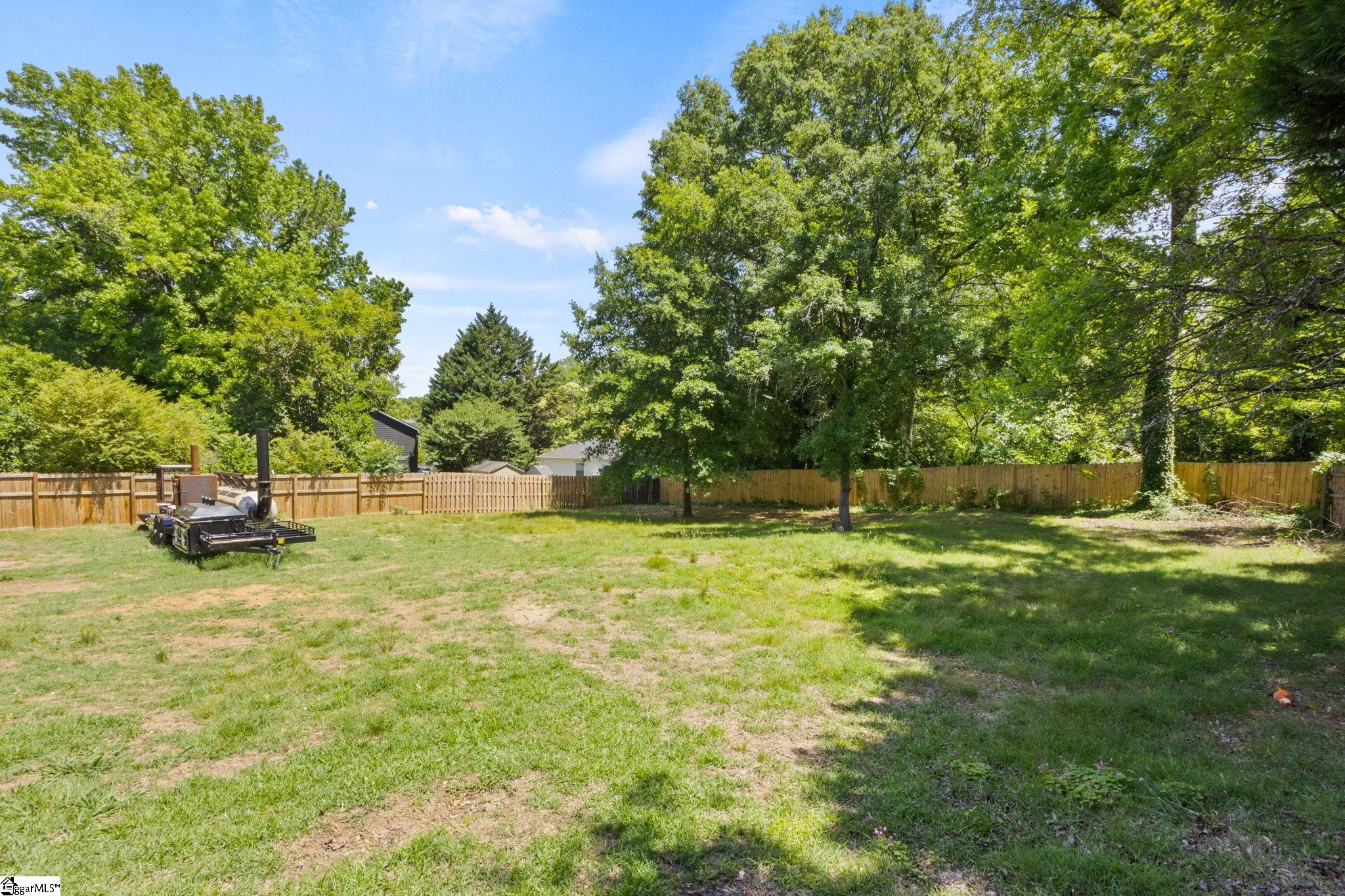 28 Buena Vista Avenue Greenville, SC 29607