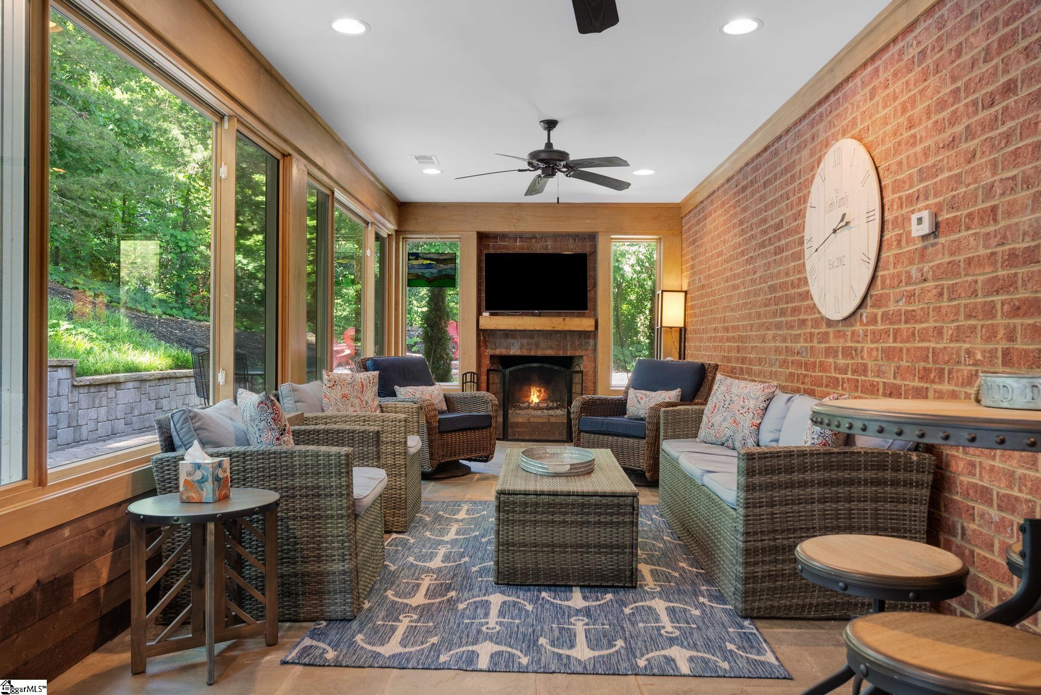 19 English Ivy Lane Greenville, SC 29609