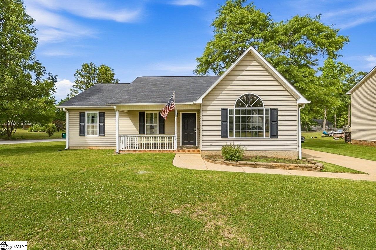 301 E Myles Lane, Spartanburg SC 29303,Spartanburg,Spartanburg,Residential