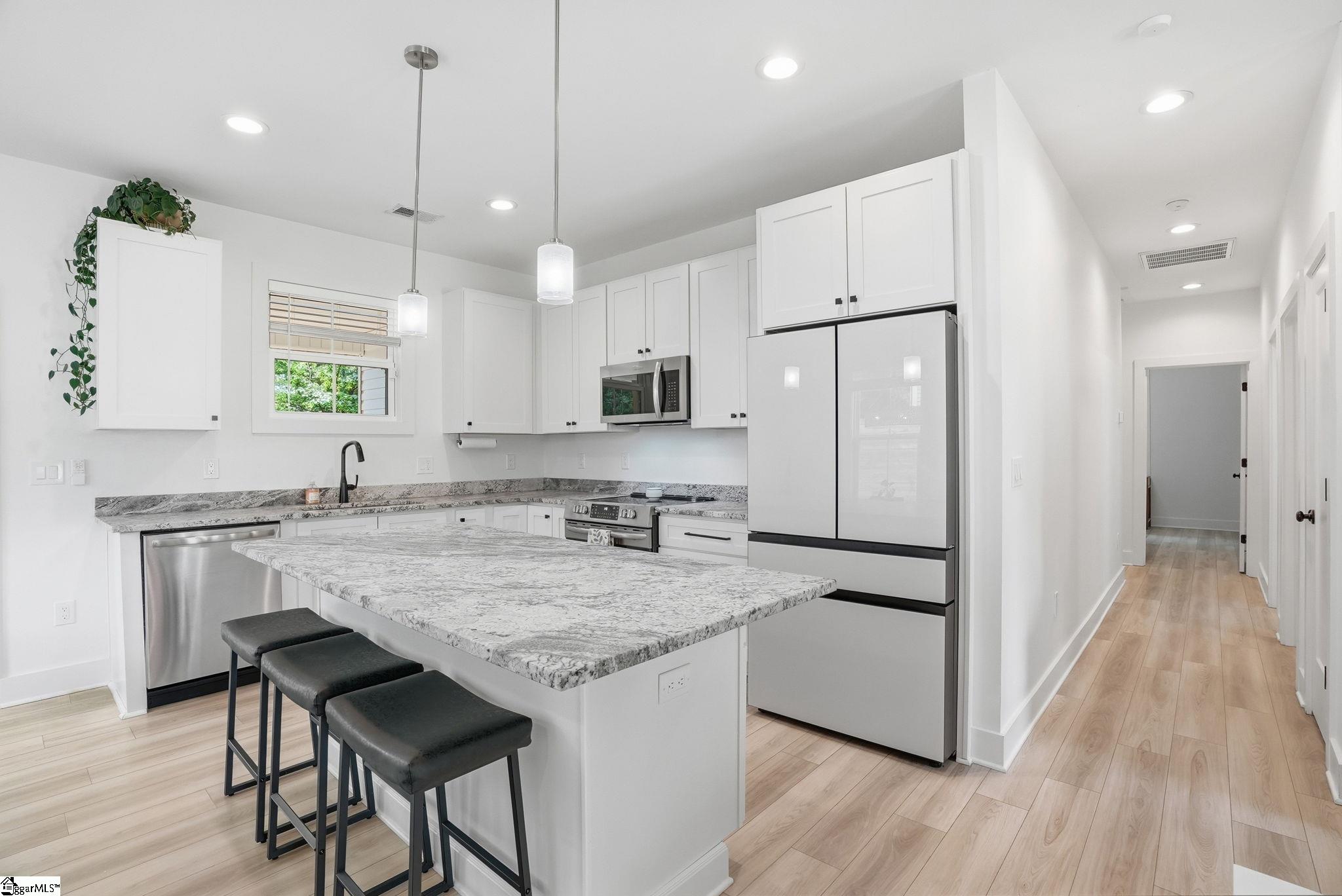11 Milton Drive Greenville, SC 29605