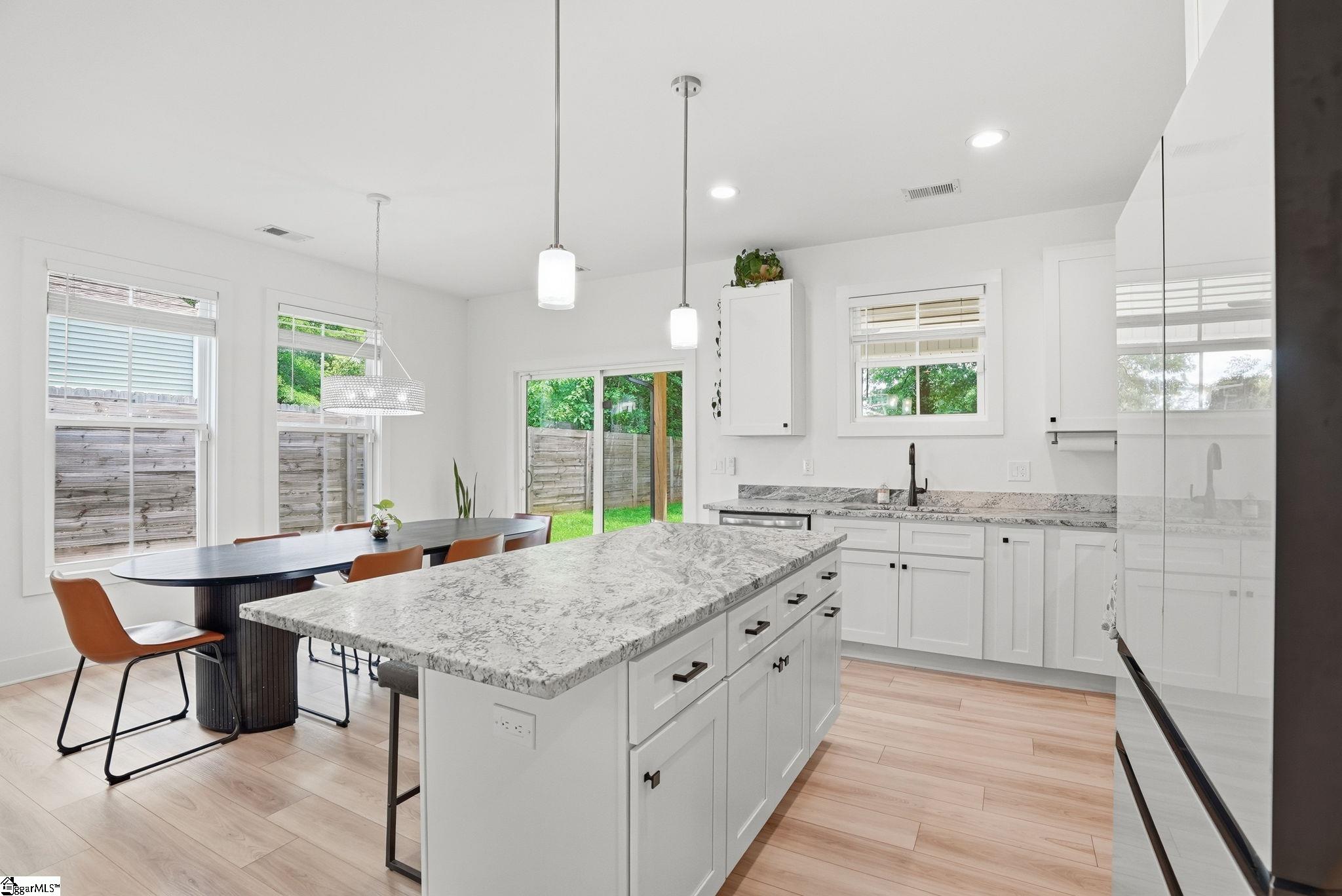 11 Milton Drive Greenville, SC 29605