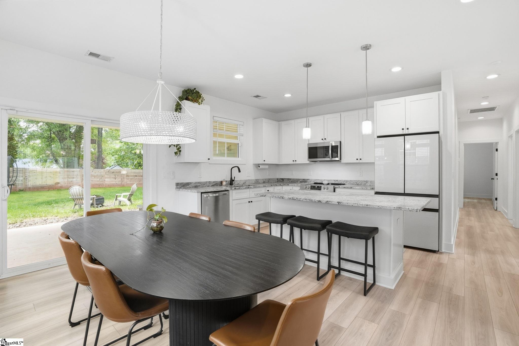 11 Milton Drive Greenville, SC 29605