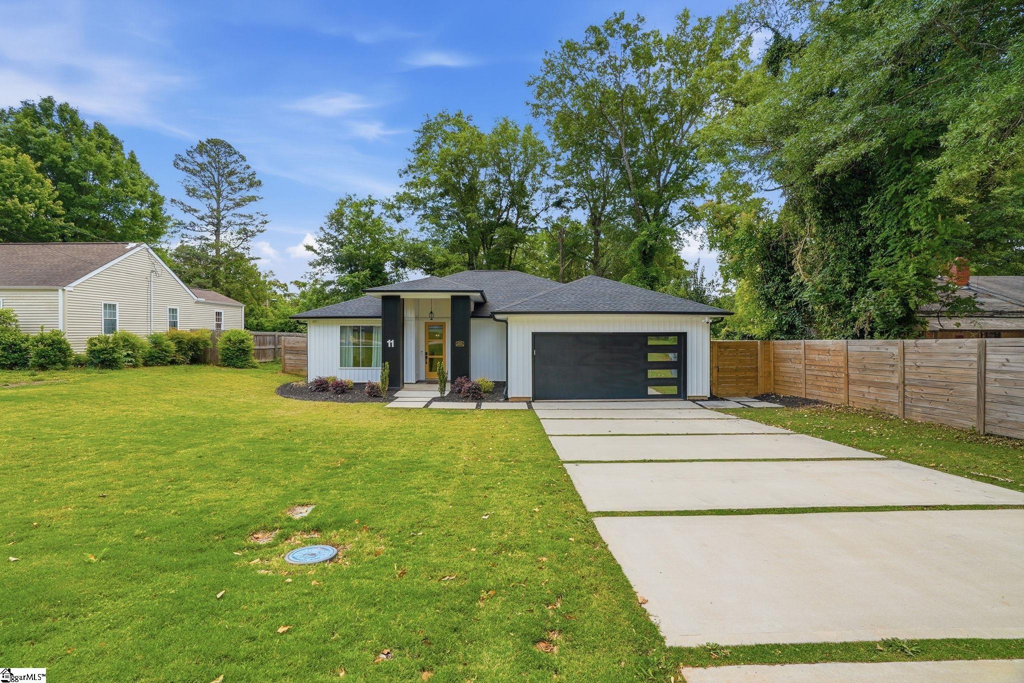 11 Milton Drive Greenville, SC 29605