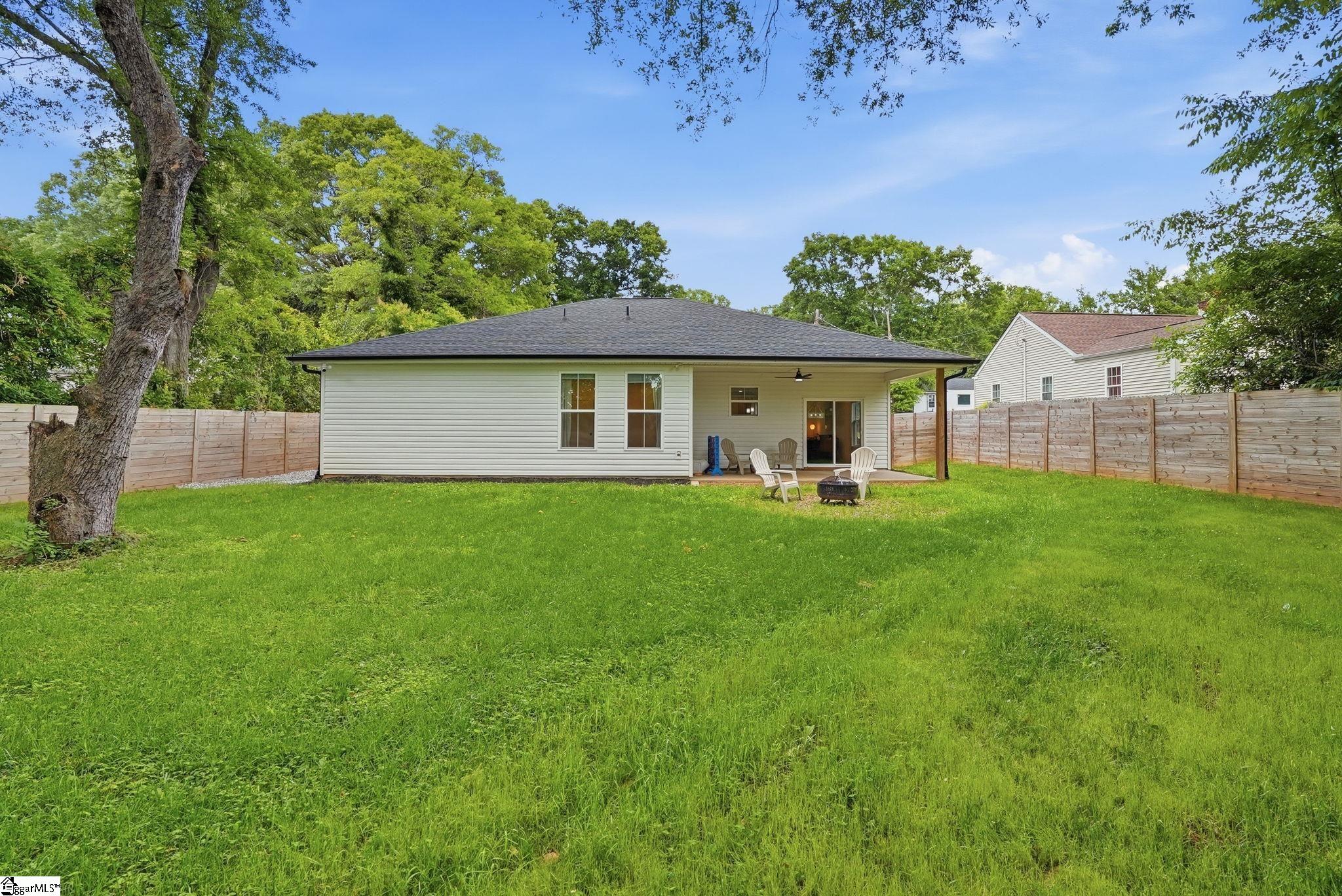 11 Milton Drive Greenville, SC 29605