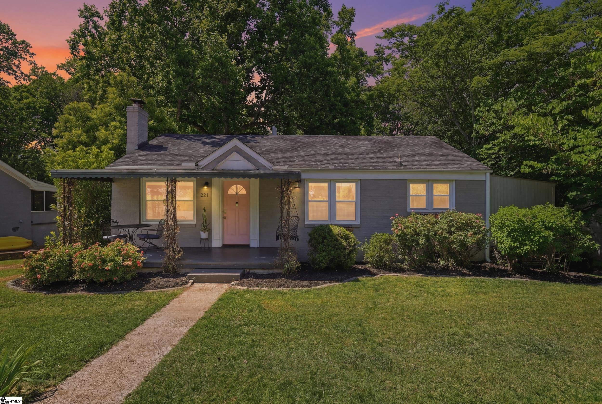 321 Ridgecrest Drive, Greenville SC 29609,Greenville,Greenville,Residential