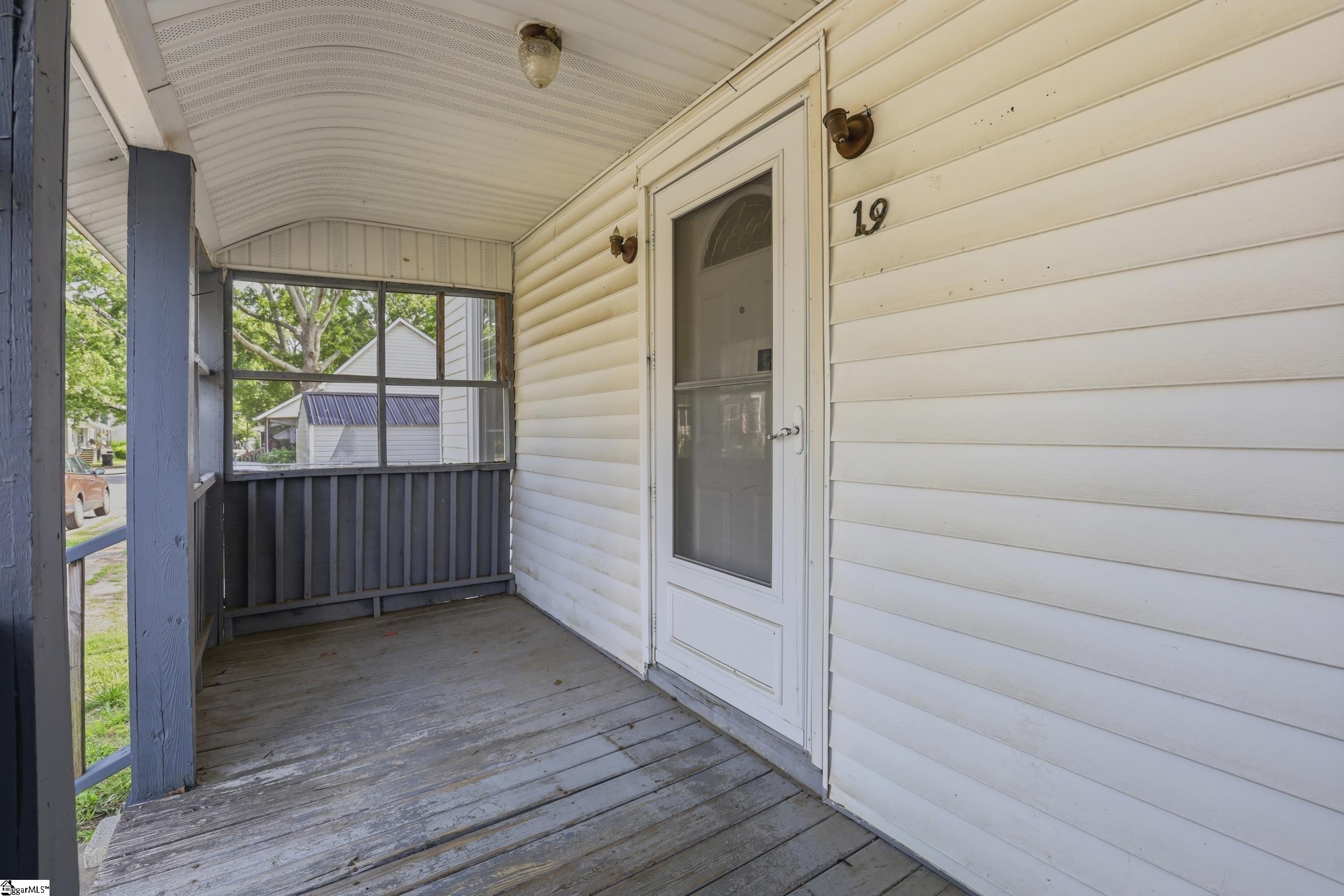 19 Geer Street Belton, SC 29627