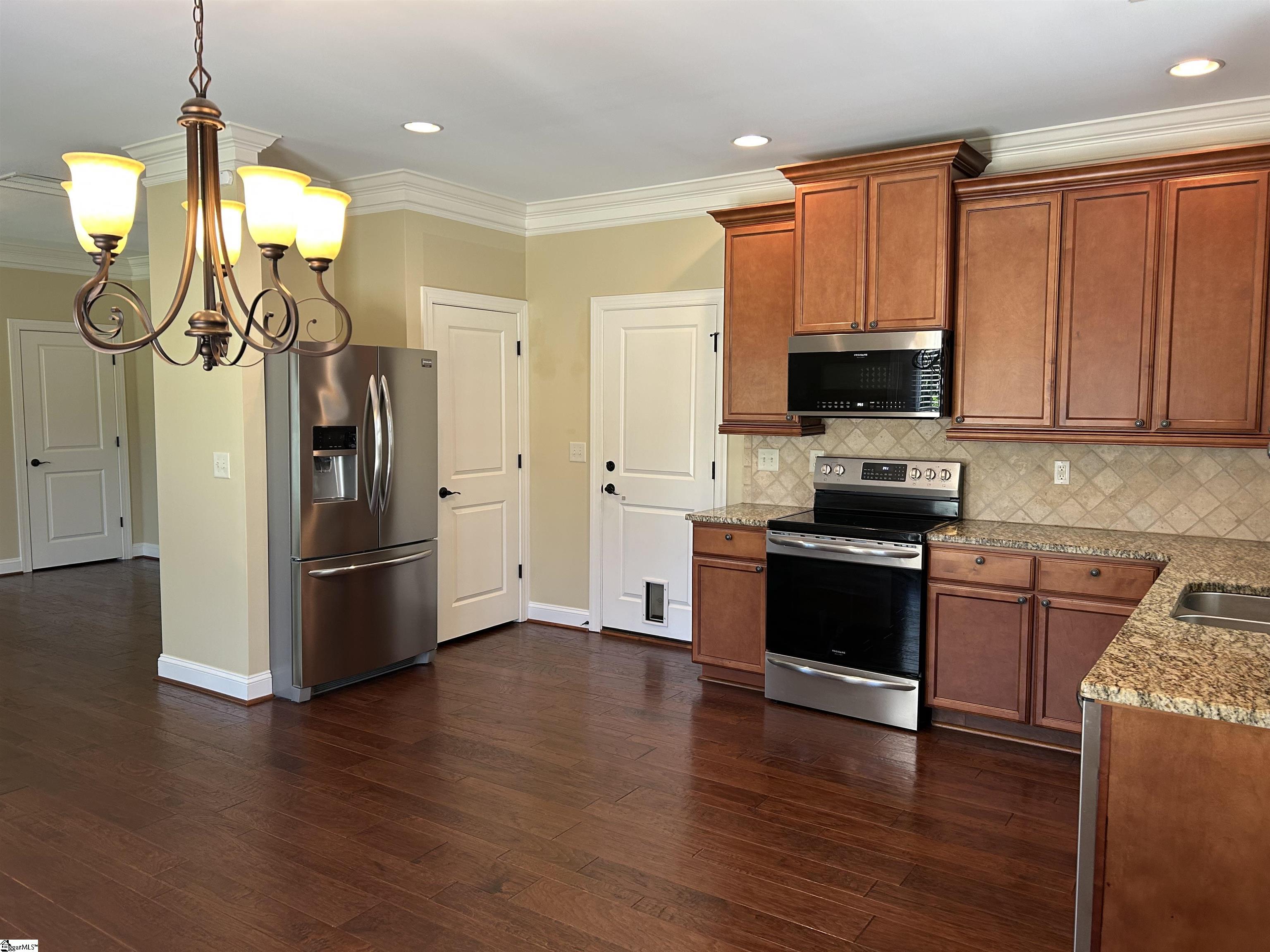 39 Briarhill Drive Simpsonville, SC 29680
