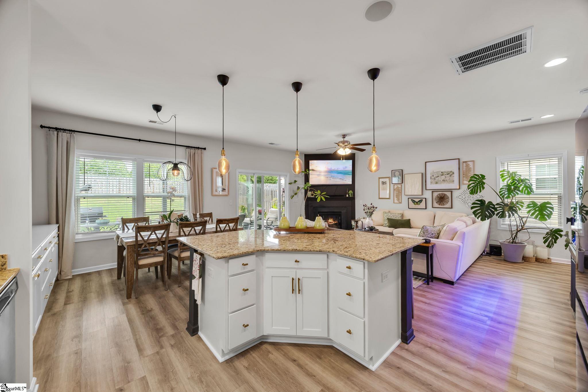 122 Highland Park Court Easley, SC 29642