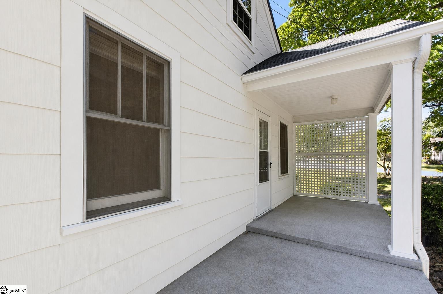 100 Bob White Lane Taylors, SC 29687