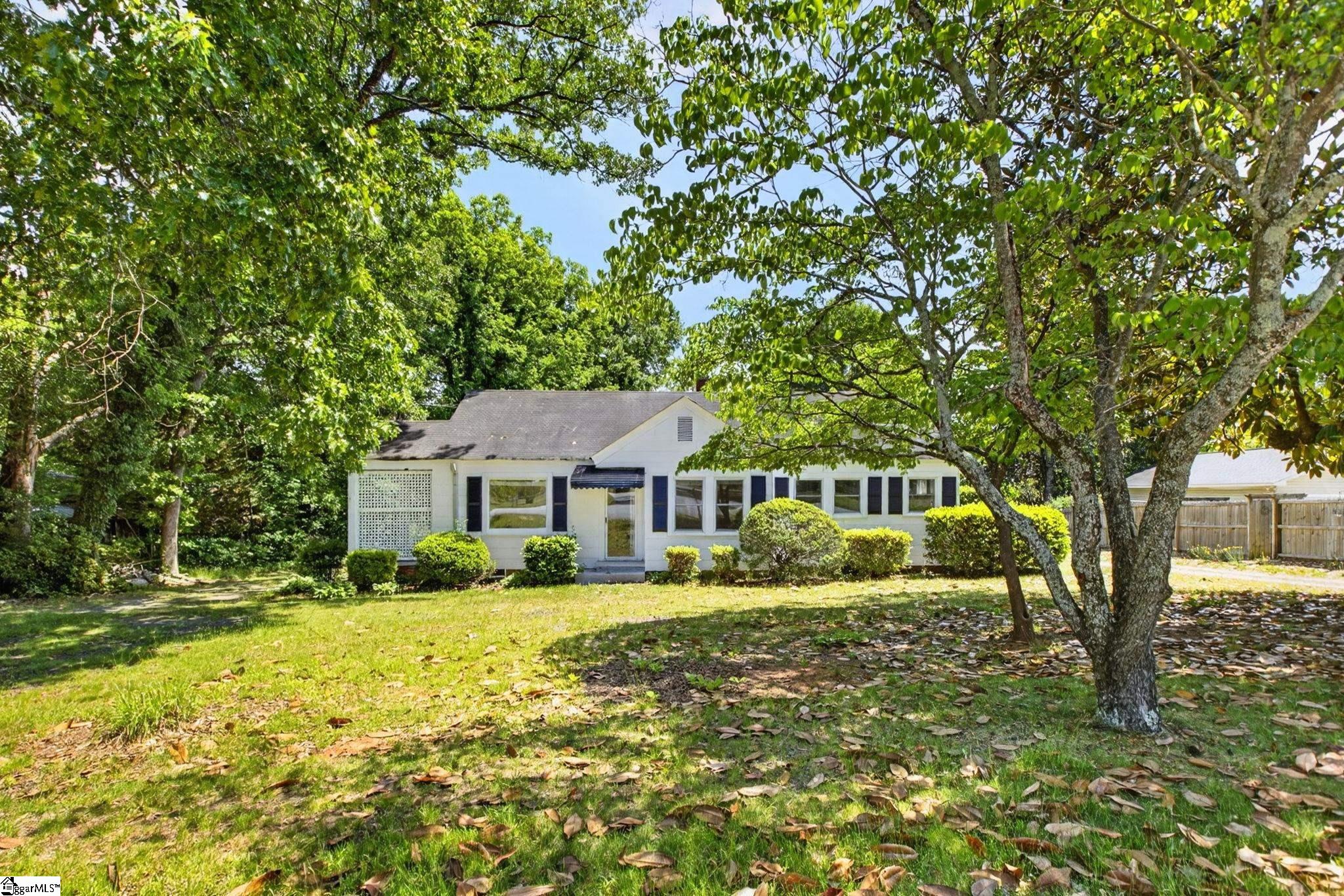 100 Bob White Lane Taylors, SC 29687