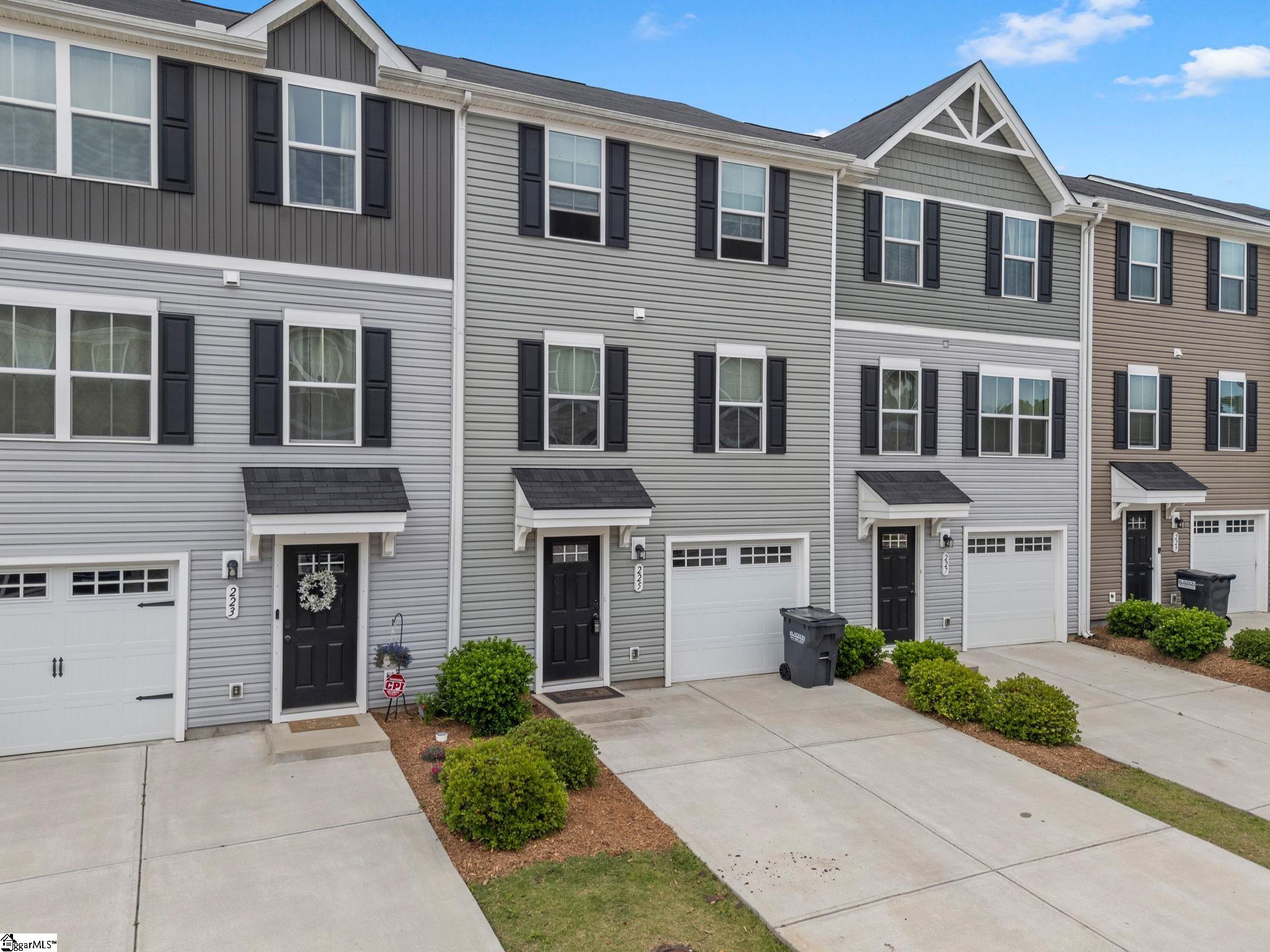 225 Coldwater Creek Court Simpsonville, SC 29680