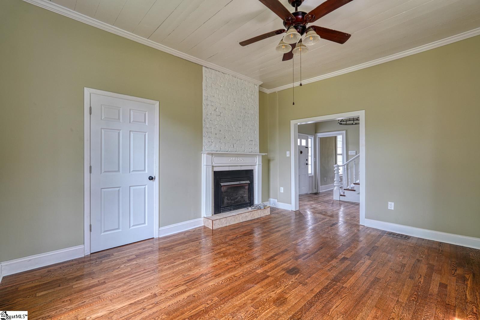 4279 N Blackstock Road Spartanburg, SC 29301