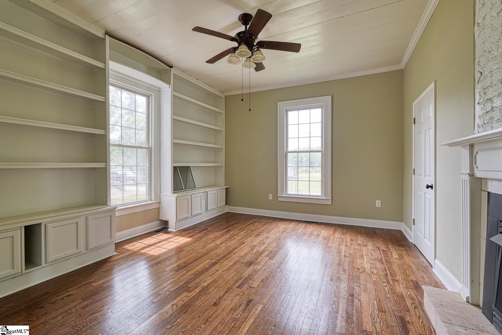 4279 N Blackstock Road Spartanburg, SC 29301