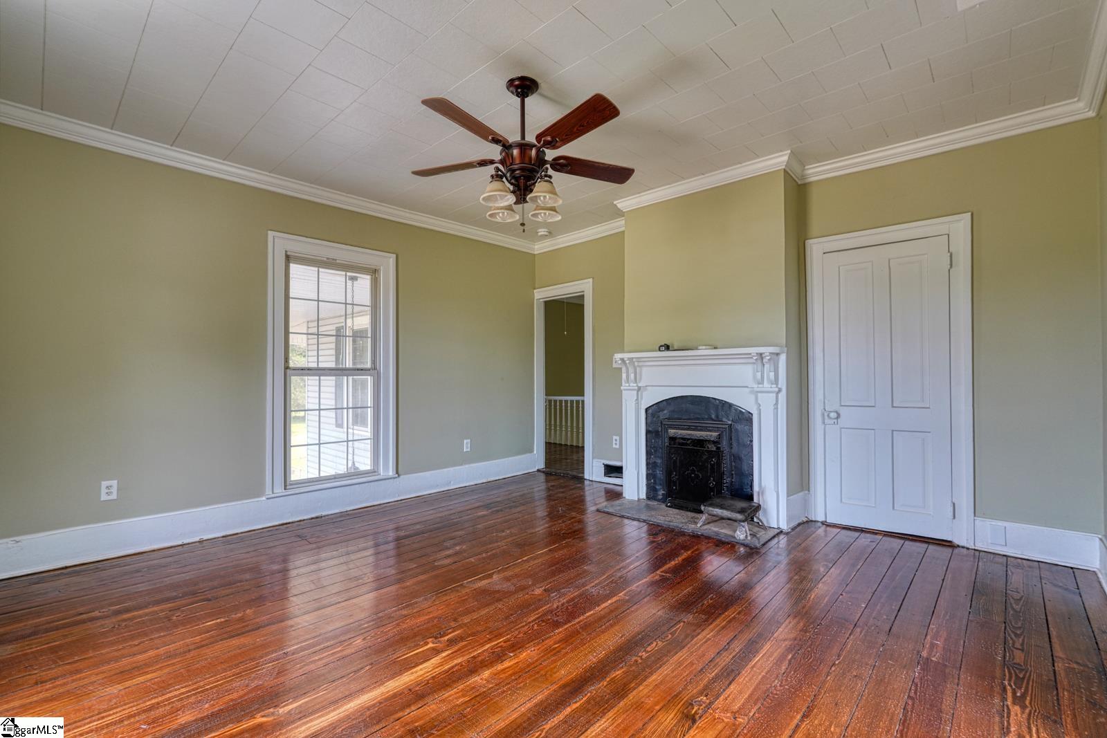 4279 N Blackstock Road Spartanburg, SC 29301