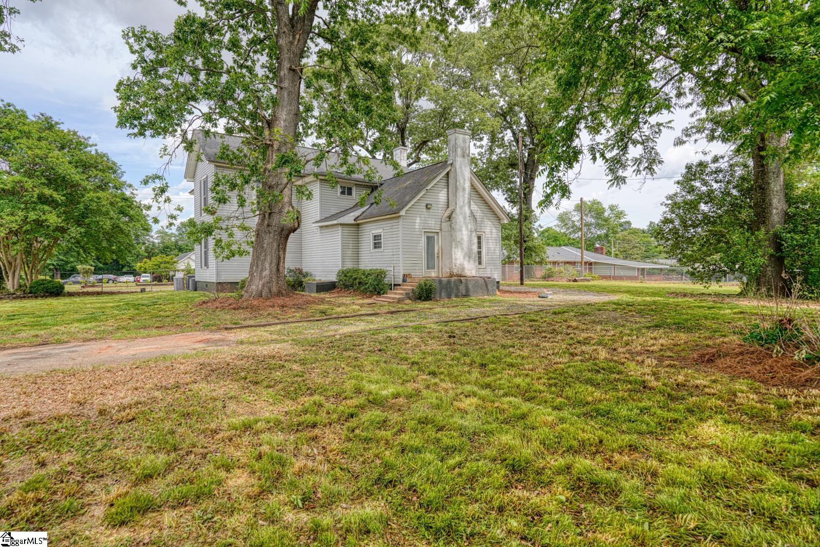 4279 N Blackstock Road Spartanburg, SC 29301