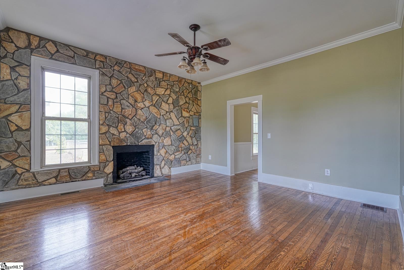 4279 N Blackstock Road Spartanburg, SC 29301