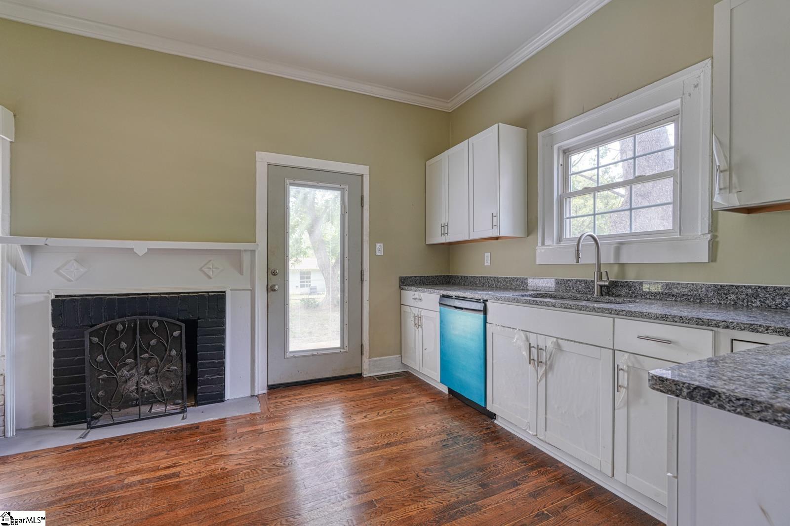 4279 N Blackstock Road Spartanburg, SC 29301