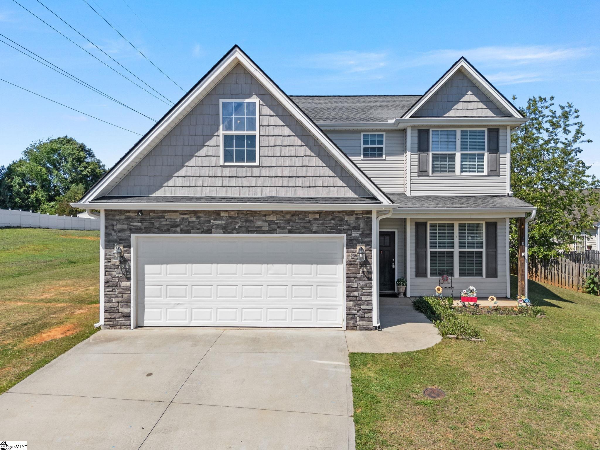 101 Reedy Falls Drive, Greenville SC 29605,Greenville,Greenville,Residential
