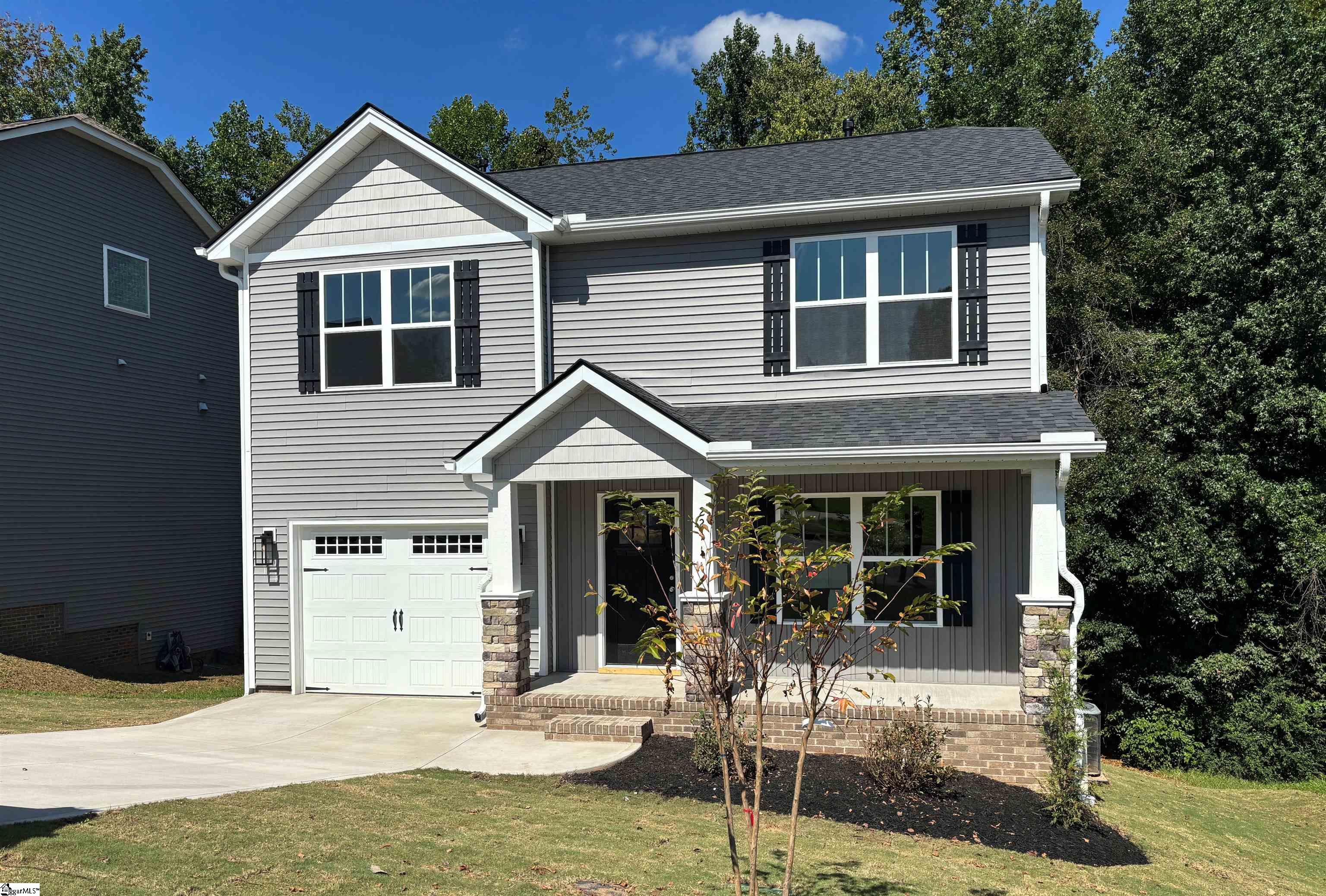 221 Juniper Leaf Way, Greer SC 29651