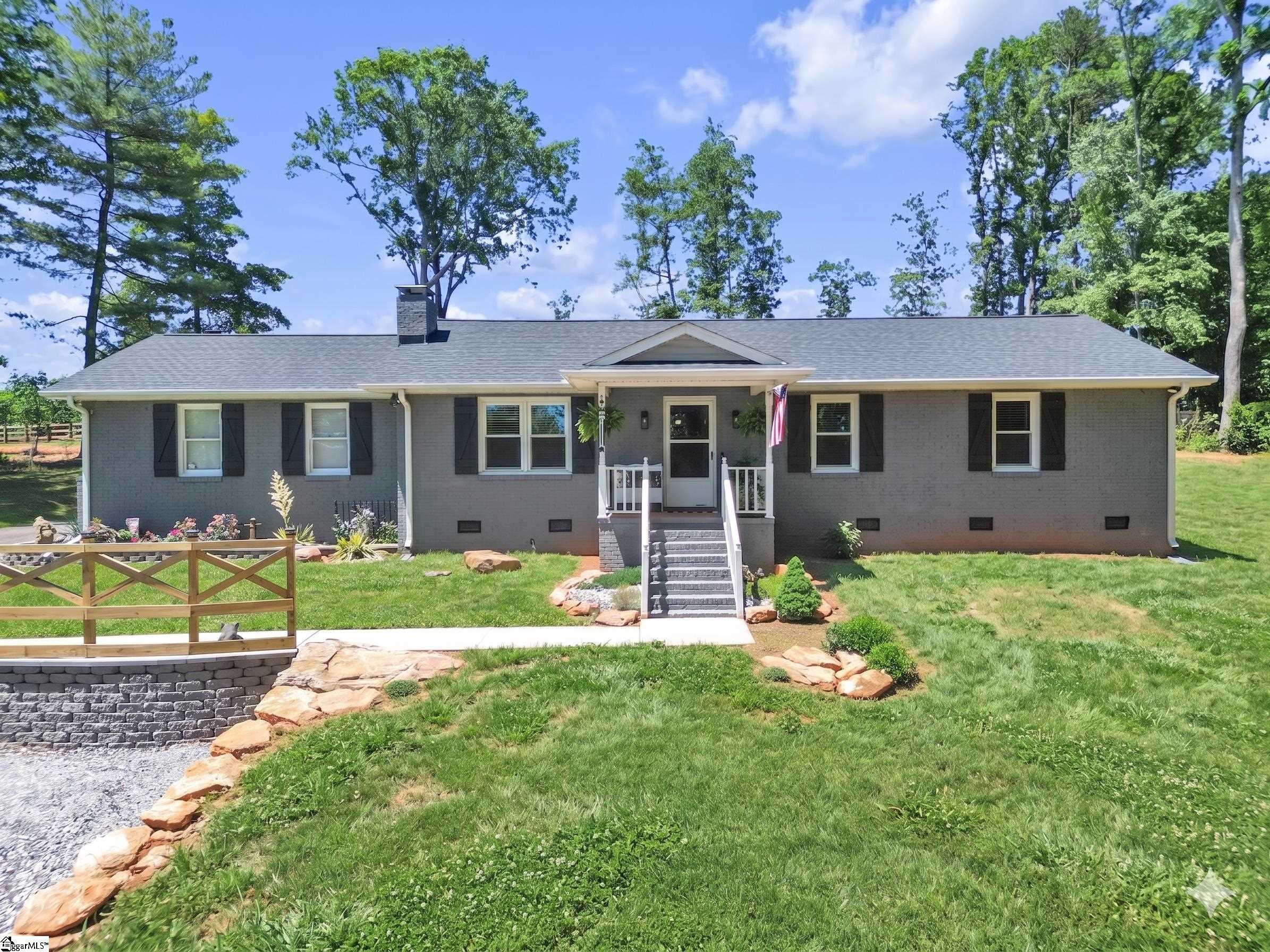 425 Hannon Road Inman, SC 29349