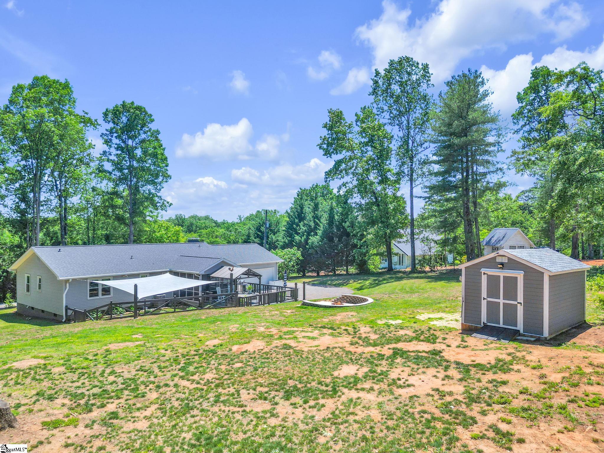425 Hannon Road Inman, SC 29349