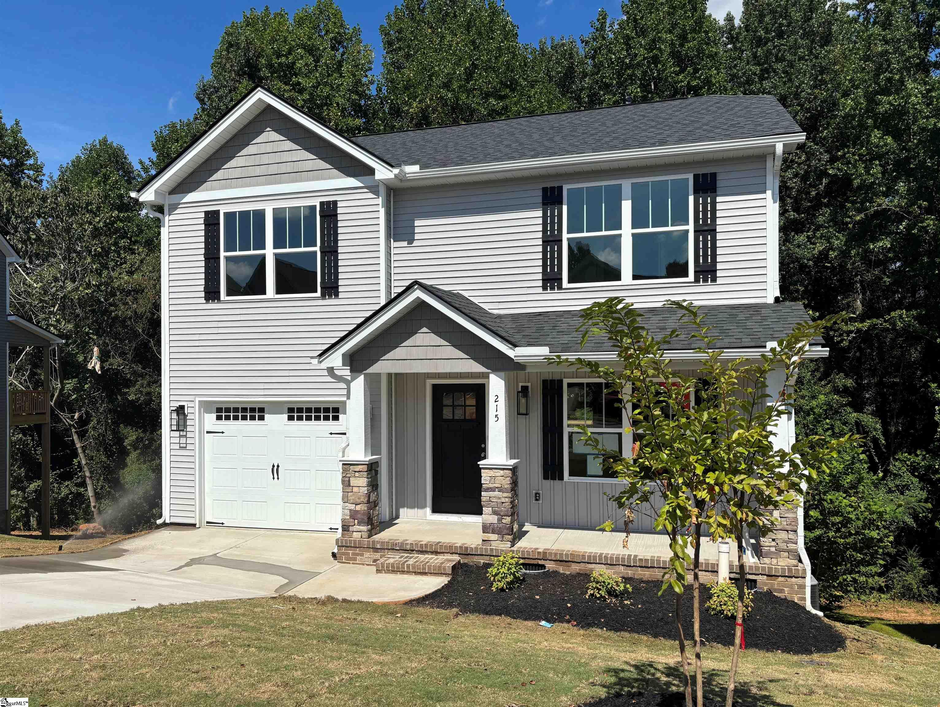 215 Juniper Leaf Way, Greer SC 29651