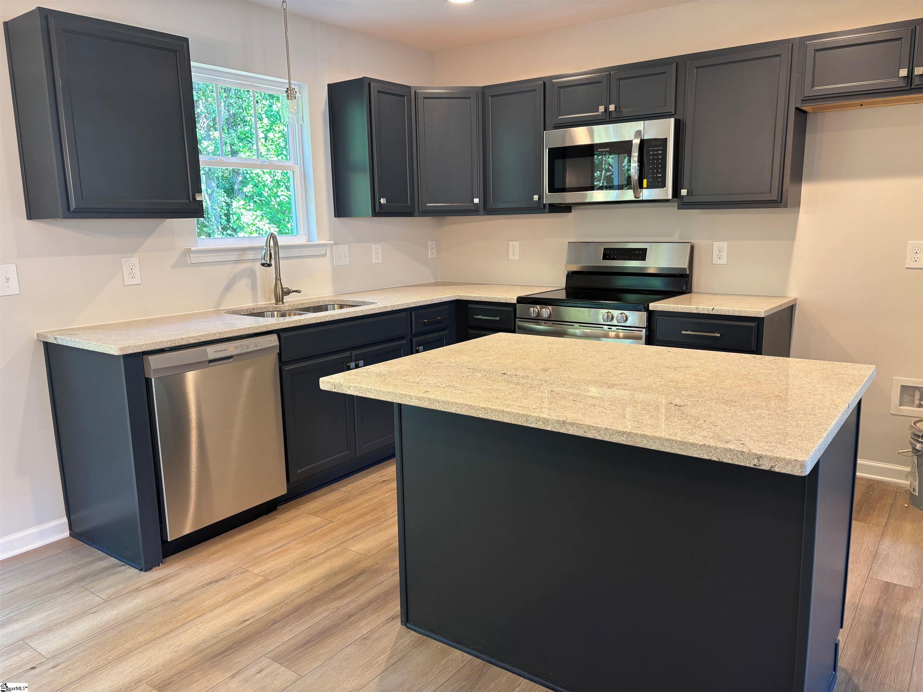 215 Juniper Leaf Way, Greer SC 29651