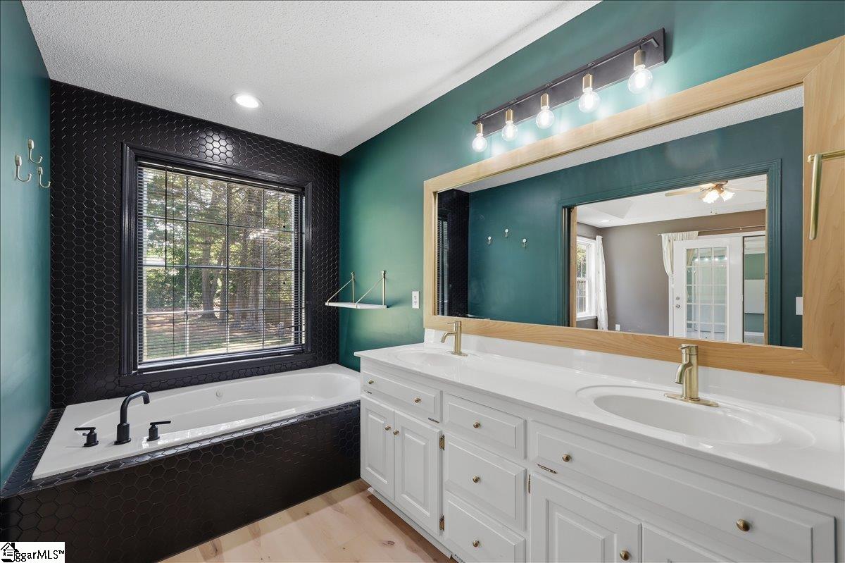 1 Brooke Lee Circle Taylors, SC 29687