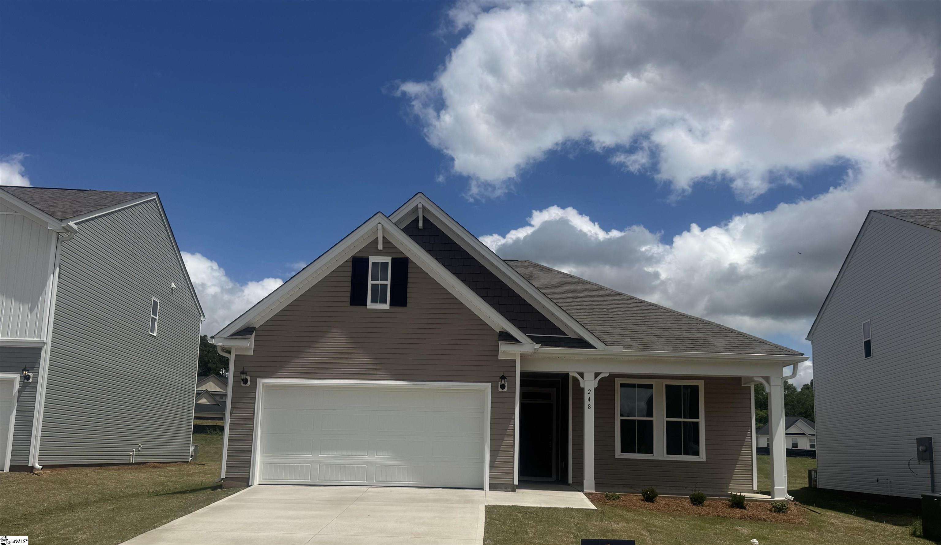 248 Pretoria Drive UNIT lot 98 Woodruff, SC 29388