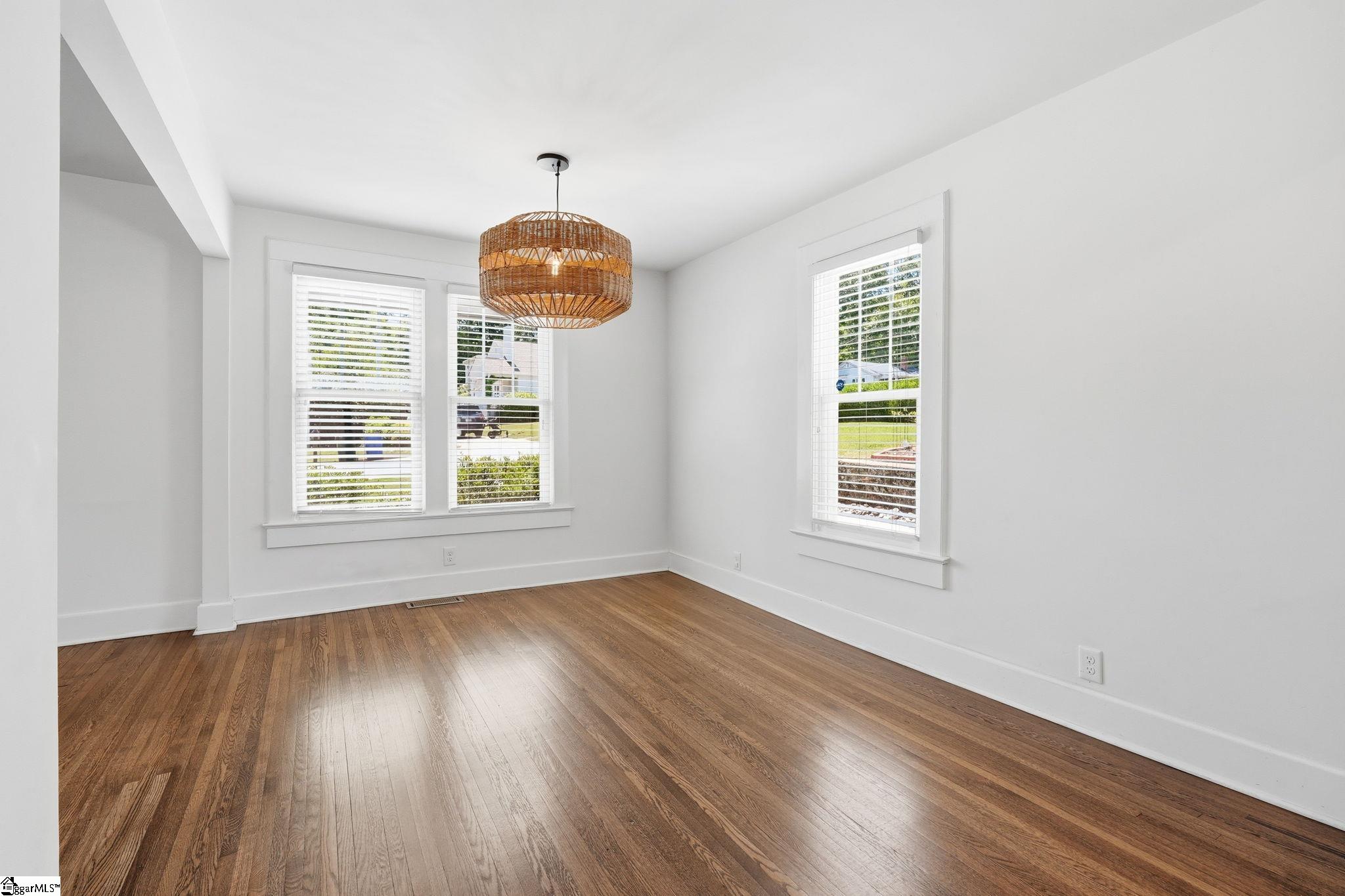 20 Glenn Street Greenville, SC 29607