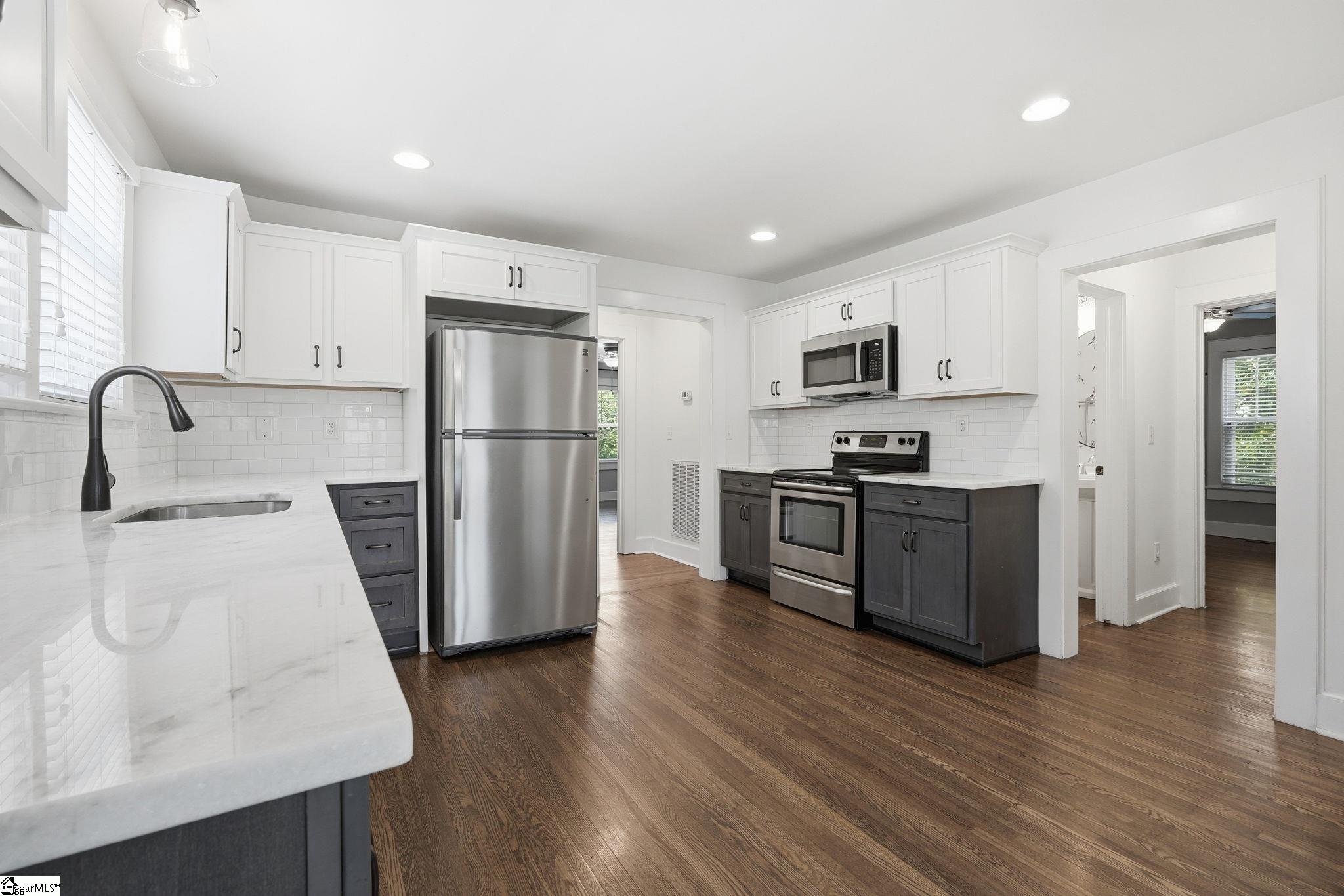 20 Glenn Street Greenville, SC 29607