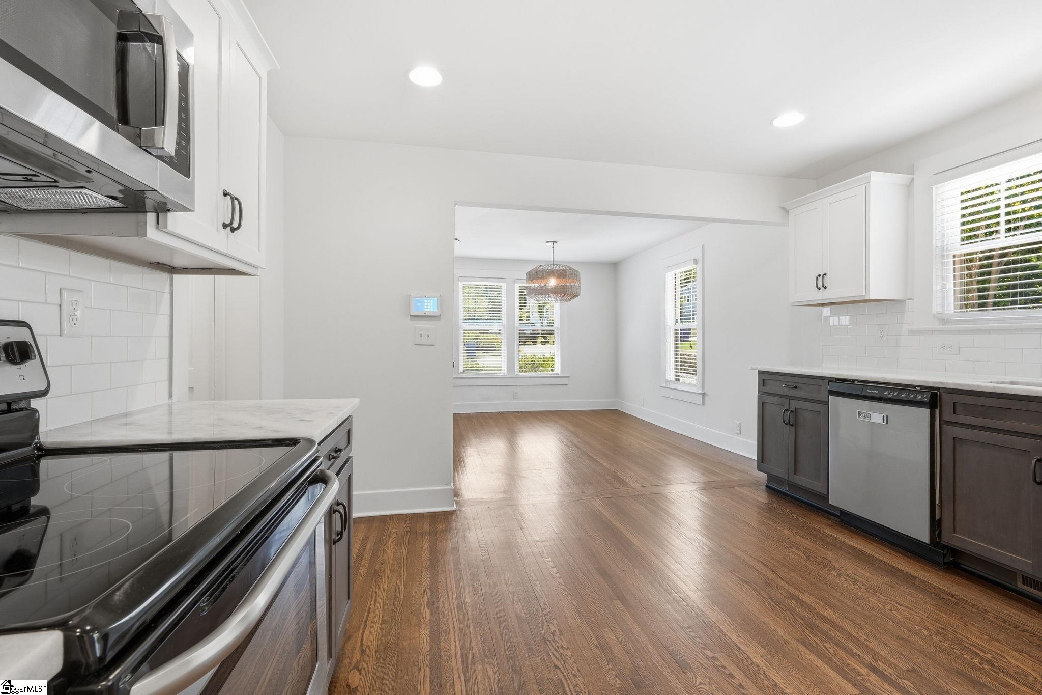 20 Glenn Street Greenville, SC 29607