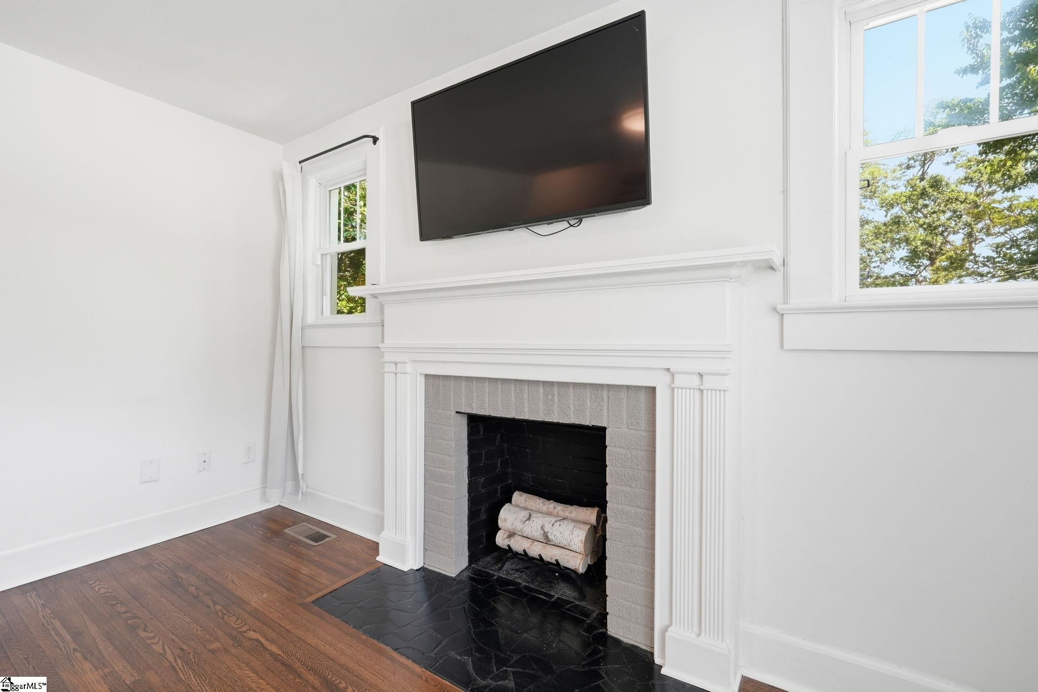 20 Glenn Street Greenville, SC 29607