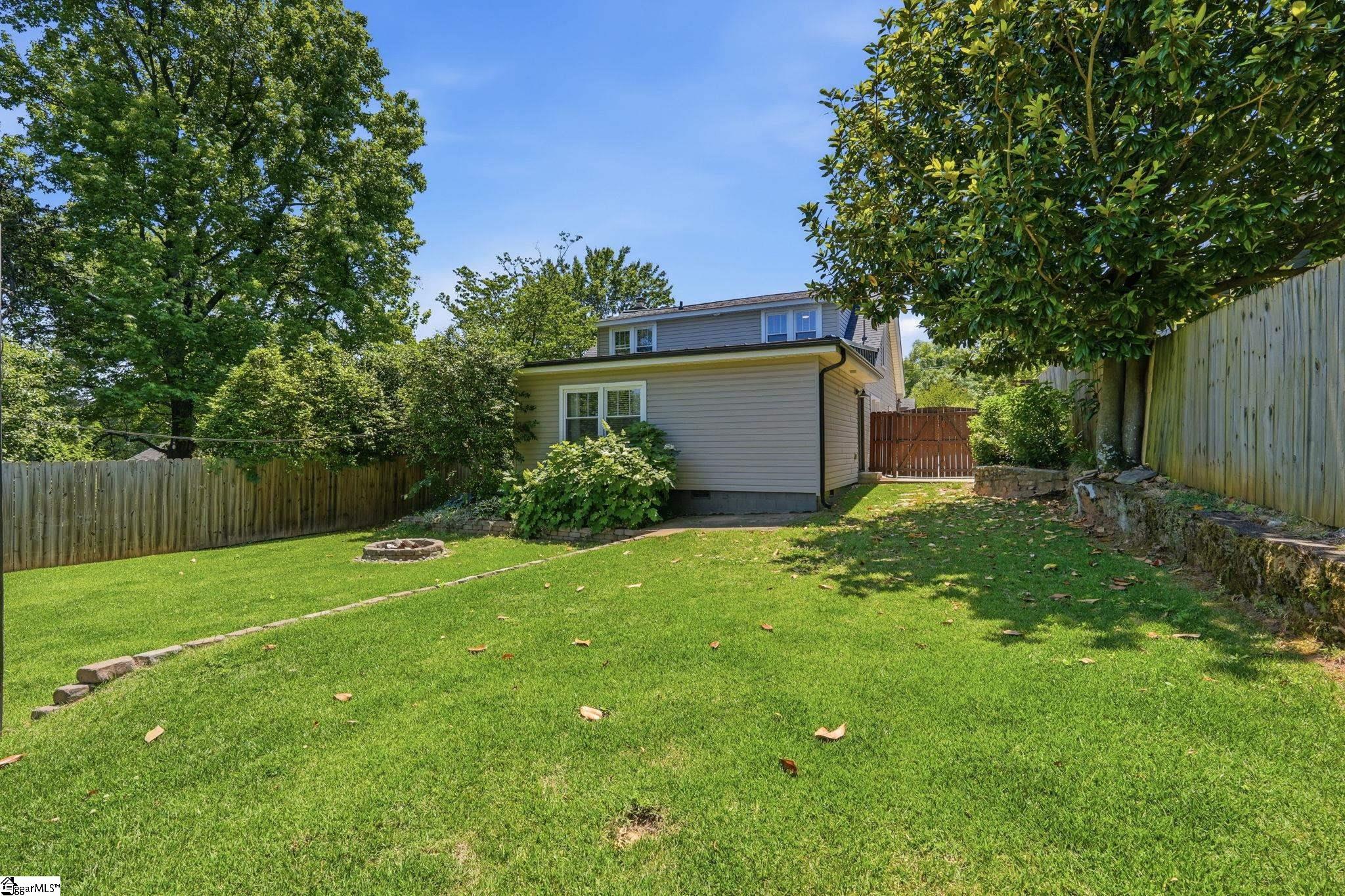 20 Glenn Street Greenville, SC 29607