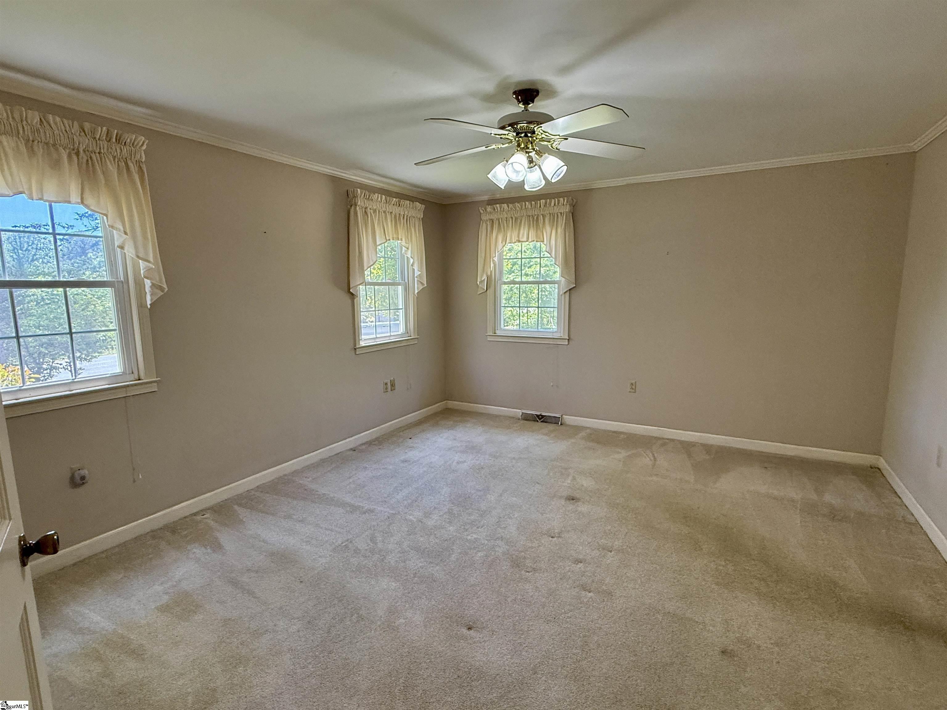 610 S. Adair Street Clinton, SC 29325