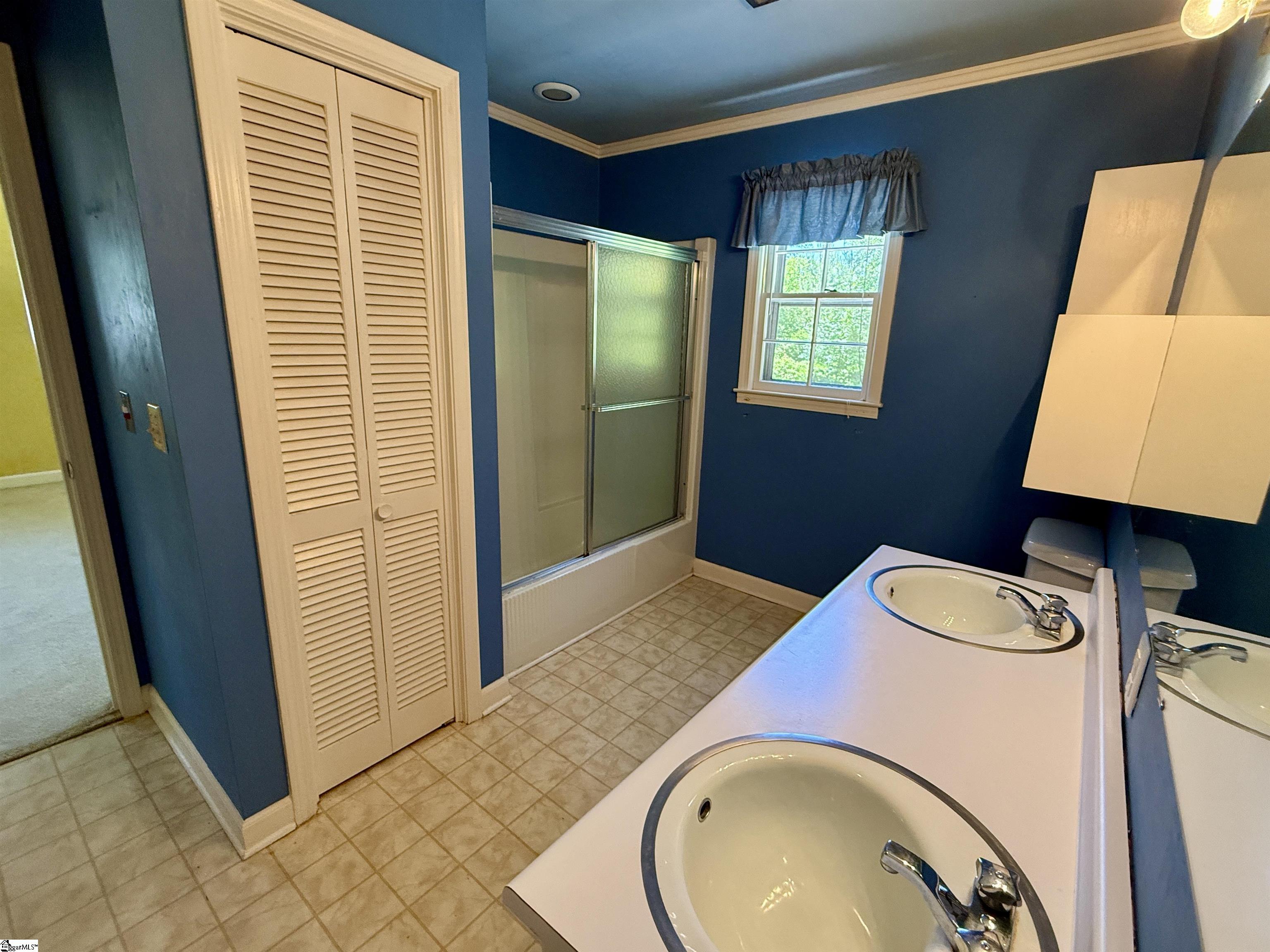 610 S. Adair Street Clinton, SC 29325