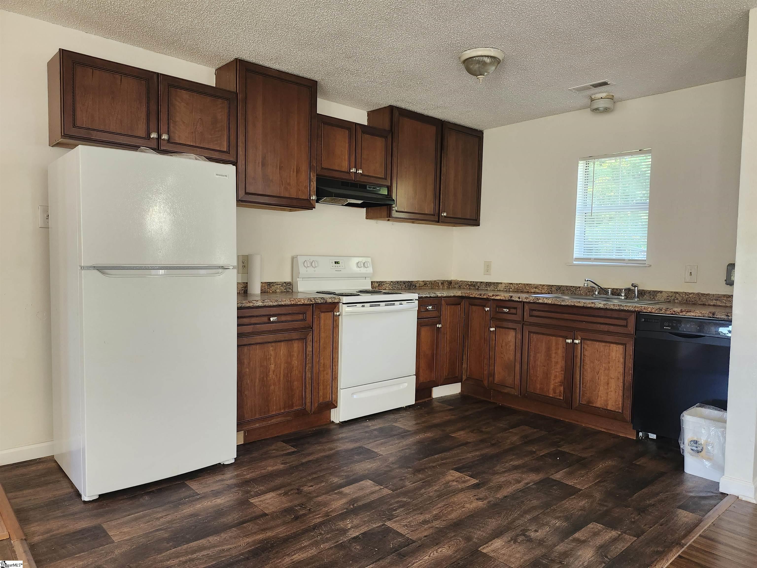 GGAR Image 4 - bk41592044